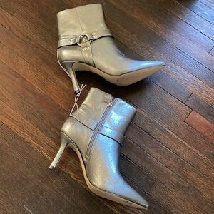 Jessica Simpson Silver Boots Size 7